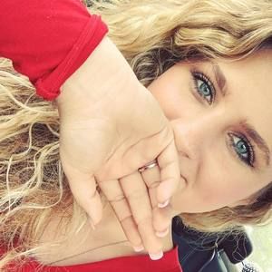 Meet your Posher, Rayenne